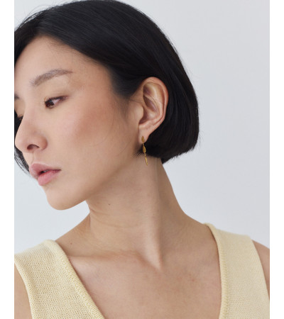 Pendientes Largos de Acero con Diseño de Lágrima | MULAYA