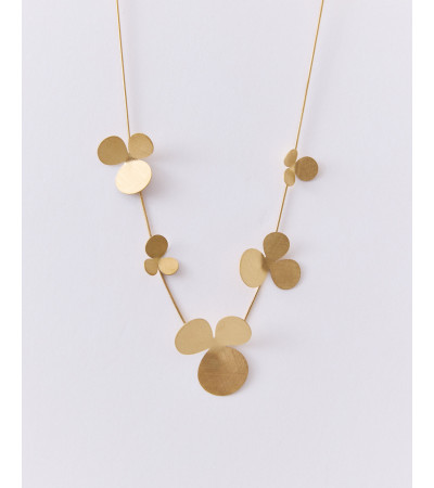 COLLAR CORTO DE ACERO CON MÚLTIPLES FLORES | MULAYA