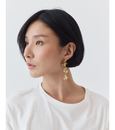 PENDIENTES LARGOS DE ACERO CON MARIPOSAS EN CASCADA | MULAYA