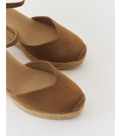 Alpargata Cuña Alta de Ante con Pulsera al Tobillo | MULAYA