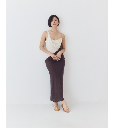 VESTIDO LARGO BICOLOR CON ESCOTE DRAPEADO | MULAYA