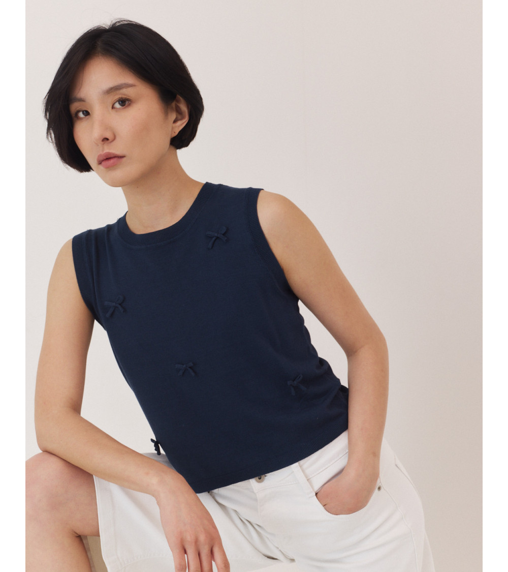 CHALECO DE PUNTO CON LAZOS FRONTALES DECORATIVOS | MULAYA