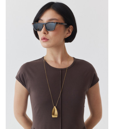 COLLAR DE CADENA FINA CON COLGANTE GEOMÉTRICO | MULAYA