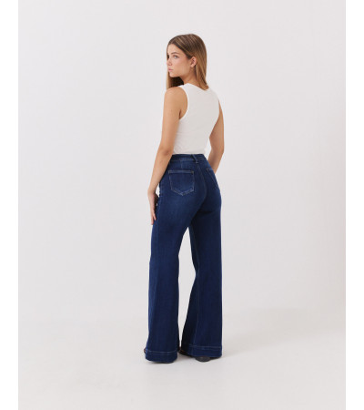 JEANS FLARE CON CIERRE DE BOTÓN | MULAYA