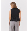 TOP NIDO DE ABEJA CON CUELLO VOLANTES Y CORTE PEPLUM | MULAYA