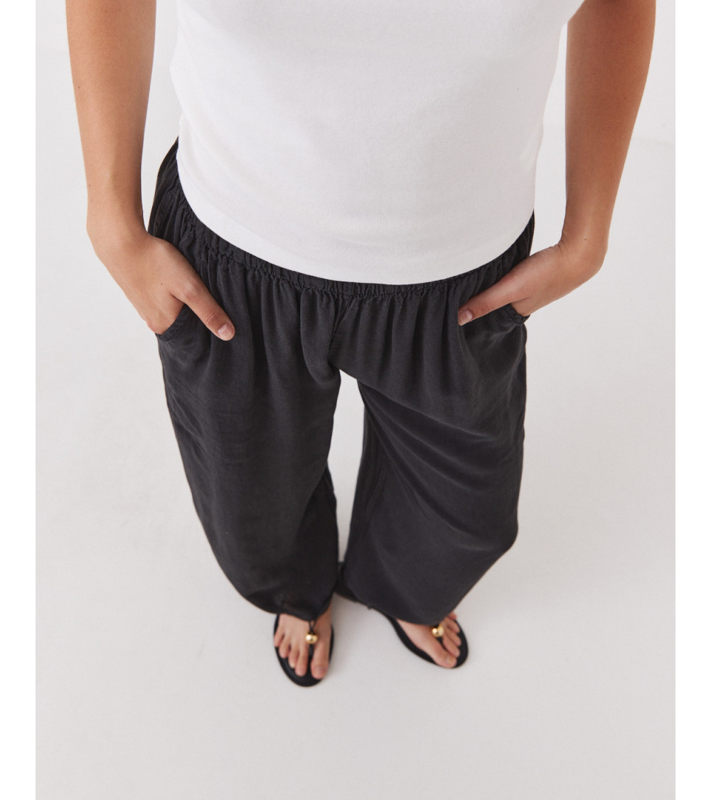 PANTALÓN WIDE LEG DE MEZCLA DE LINO CON CINTURA ELÁSTICA | MULAYA