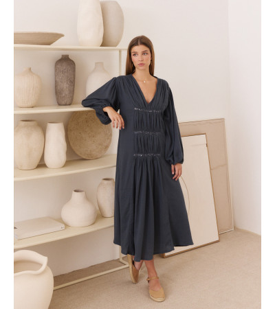 VESTIDO LARGO FRUNCIDO CON BORDADOS | MULAYA