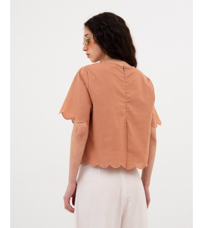 BLUSA CON ACABADOS EN ONDAS | MULAYA