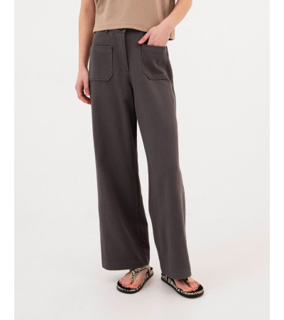 PANTALÓN WIDE LEG CON BOLSILLOS DE PARCHE | MULAYA