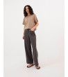 PANTALÓN WIDE LEG CON BOLSILLOS DE PARCHE | MULAYA