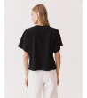 CAMISETA BOXY APLIQUES METÁLICOS | MULAYA