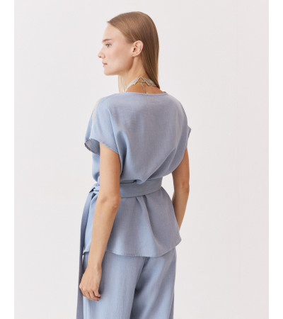 BLUSA CON DETALLES DE BRILLOS Y CINTURÓN | MULAYA