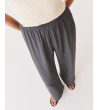 PANTALÓN WIDE LEG CON PLIEGUES LATERALES | MULAYA