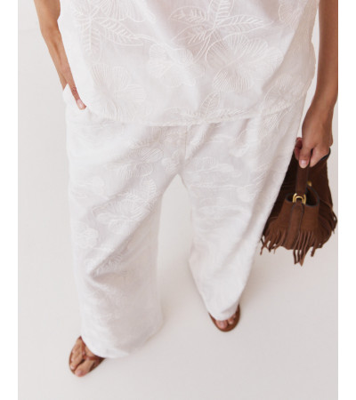PANTALÓN WIDE LEG CON BORDADO FLORAL | MULAYA