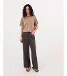 PANTALÓN WIDE LEG CON BOLSILLOS DE PARCHE | MULAYA