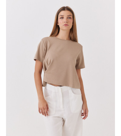 CAMISETA CROP BOXY FIT CON CUELLO REDONDO | MULAYA