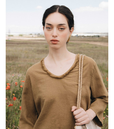 BLUSA MANGA LARGA CON FLECOS EN CUELLO | MULAYA