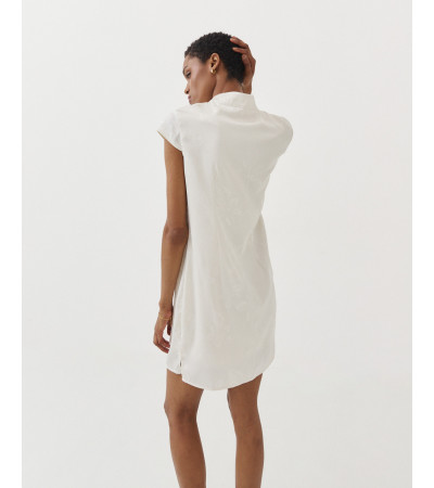 VESTIDO CORTO JACQUARD CUELLO MAO MANGA CORTA | MULAYA