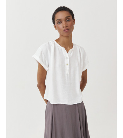 BLUSA ESCOTE BOTONES MANGA CORTA ASIMÉTRICA | MULAYA