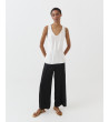 TOP CUELLO PICO VOLANTES EVASÉ