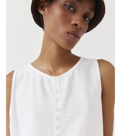 TOP CUELLO REDONDO BOTONES ABERTURA FRONTAL | MULAYA