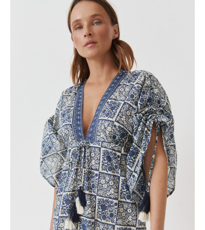 VESTIDO LARGO FLORAL ESCOTE V MANGA KIMONO BORLAS | MULAYA