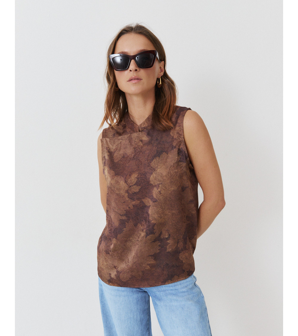 BLUSA CUELLO MAO JACQUARD FLORES ORIENTAL | MULAYA