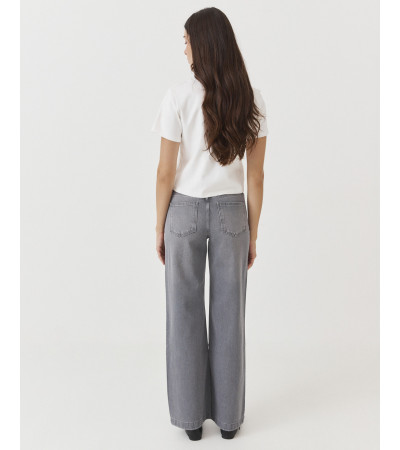 JEANS WIDE LEG BOLSILLOS GEOMÉTRICOS