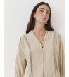 BLUSA CUELLO MAO ESCOTE V