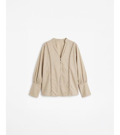 BLUSA CUELLO MAO ESCOTE V