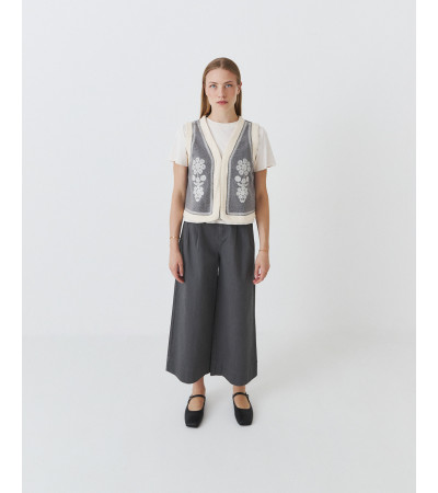 Chaleco de Punto Estilo Boho y Bordados de Flores para Mujer | MULAYA