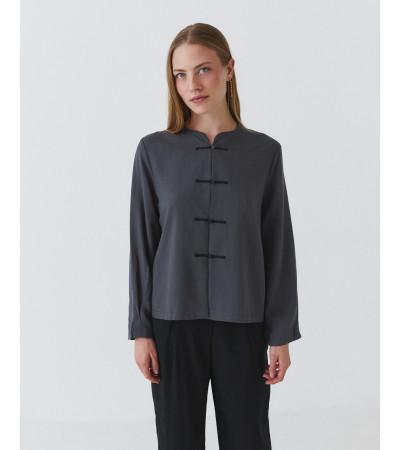 BLUSA ORIENTAL CUELLO MAO ALAMARES MANGA LARGA | MULAYA