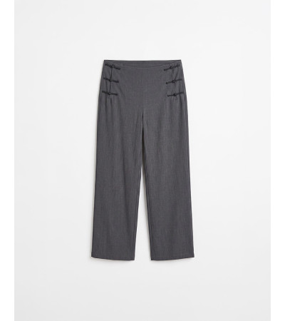PANTALÓN RECTO ESTILO ORIENTAL CIERRE ALAMARES | MULAYA