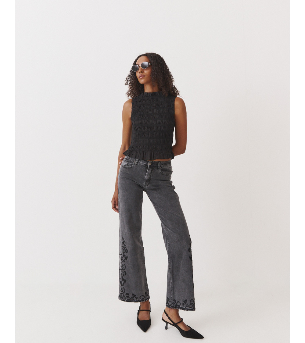 JEANS STRAIGHT BORDADOS | MULAYA
