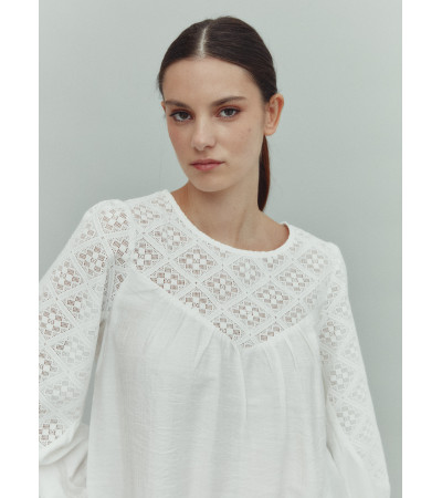 BLUSA DETALLE CROCHÉ | MULAYA