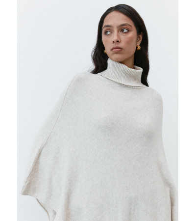 PONCHO CUELLO ALTO