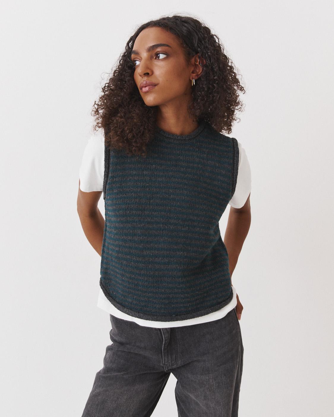 STRIPED CREW NECK VEST