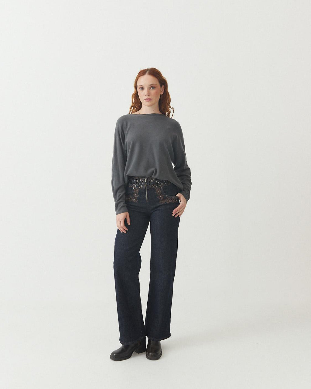 JEANS WIDE LEG BORDADOS EYELETS
