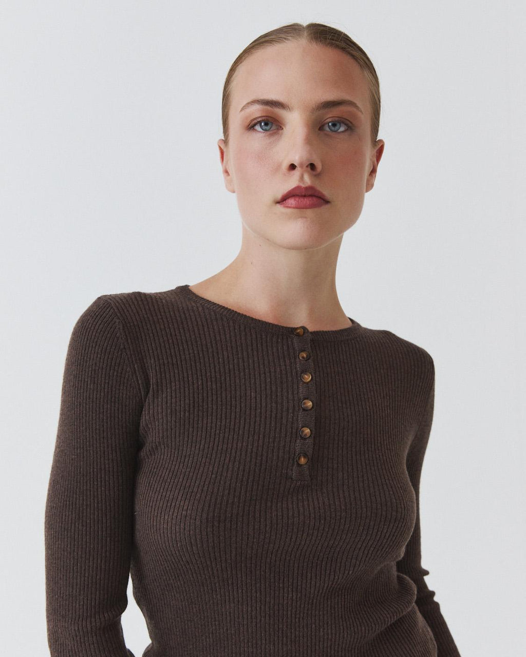 RIBBED KNIT T-SHIRT
