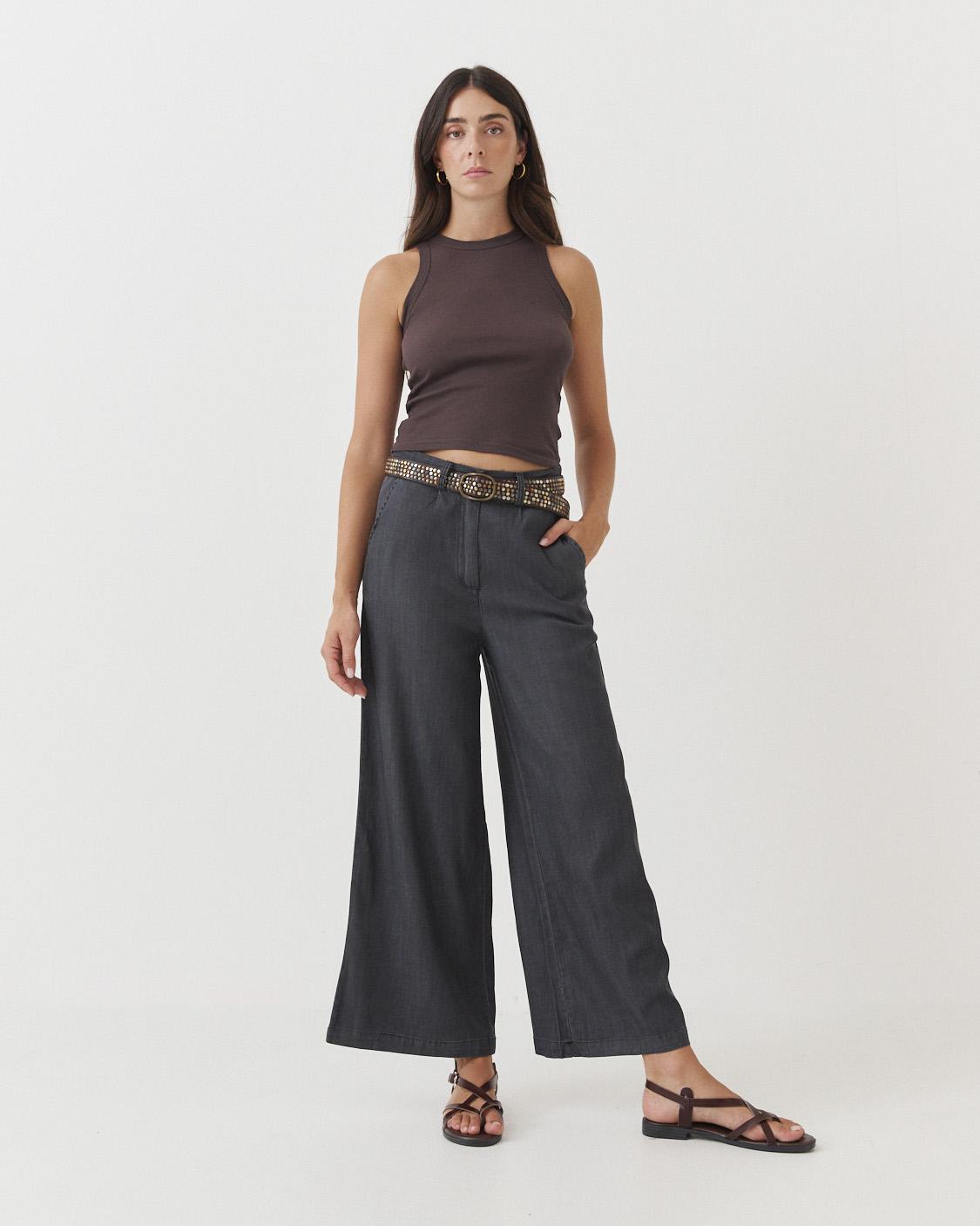 LIGHTWEIGHT WIDE-LEG DENIM PANTS