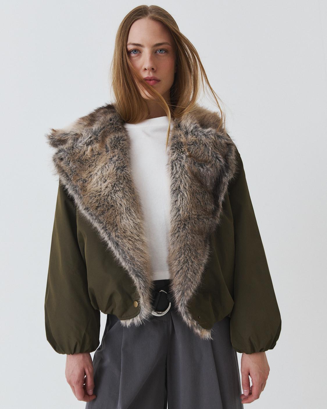 FAUX FUR COLLAR PADDED JACKET
