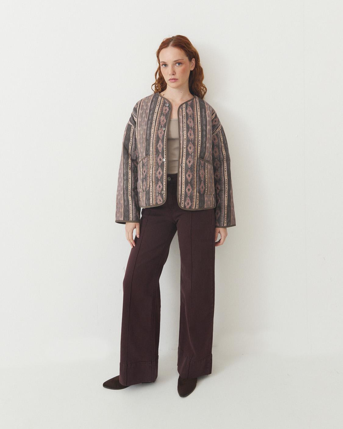 CHAQUETA MATELASSÉ ESTAMPADA BOTONES