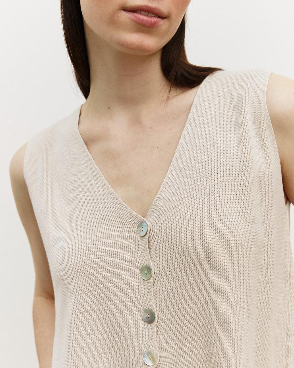 BUTTON-FRONT KNIT VEST