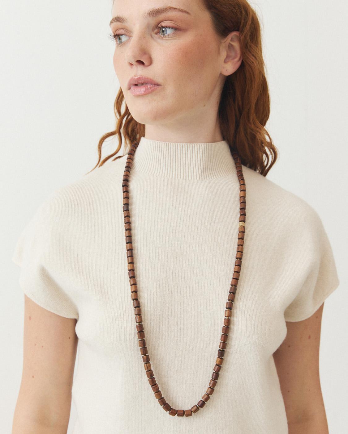 COLLAR LARGO CUENTAS MADERA