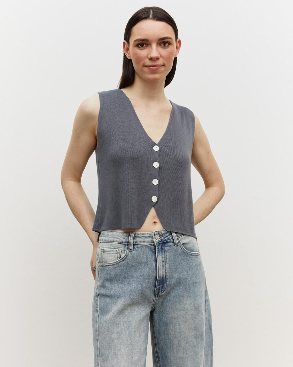 BUTTONED KNIT VEST
