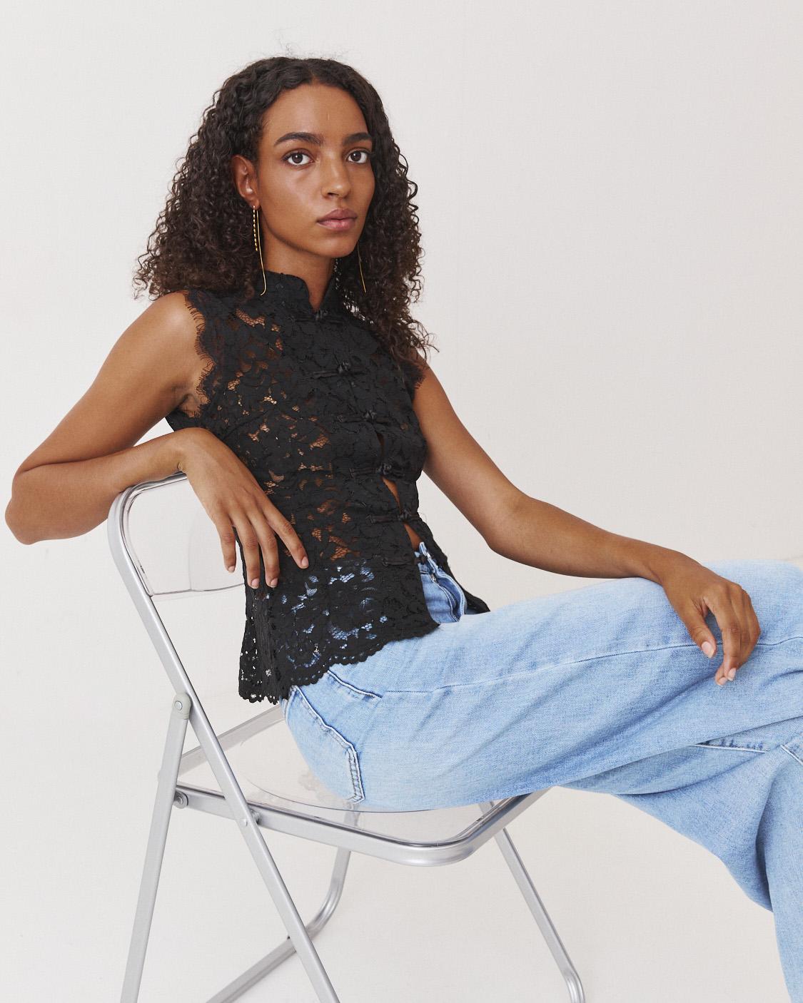 QIPAO LACE TOP