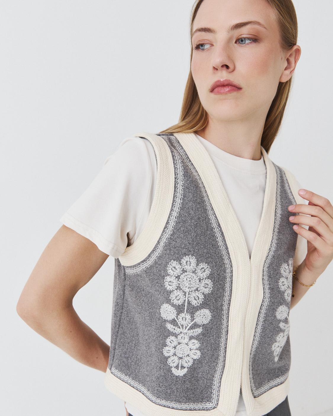 BOHO FLORAL EMBROIDERED VEST