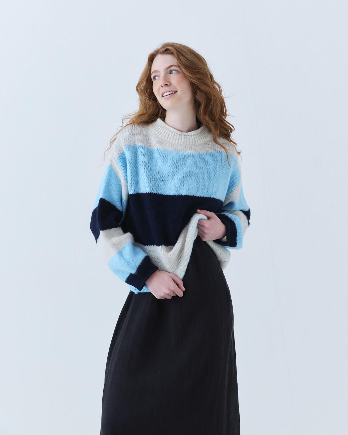 COLORED STRIPED SWEATER