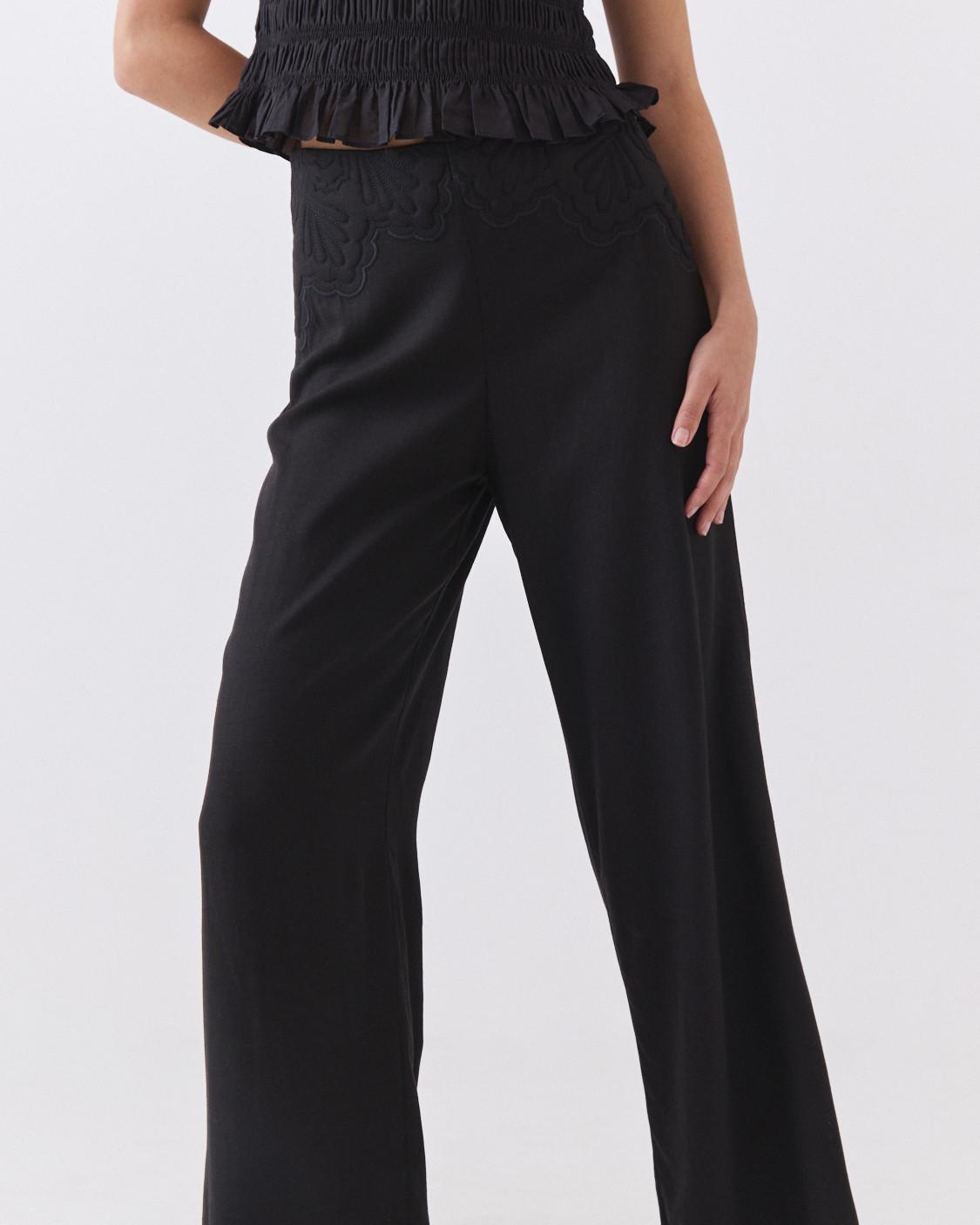 PANTALÓN FLARE BORDADO