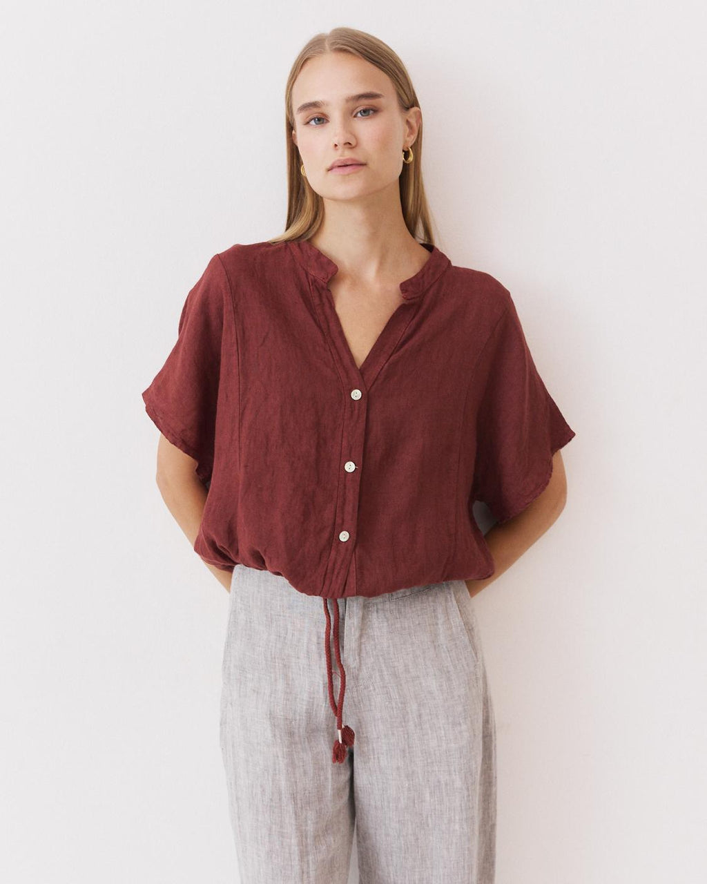 BLUSA LINO DETALLE BAJO